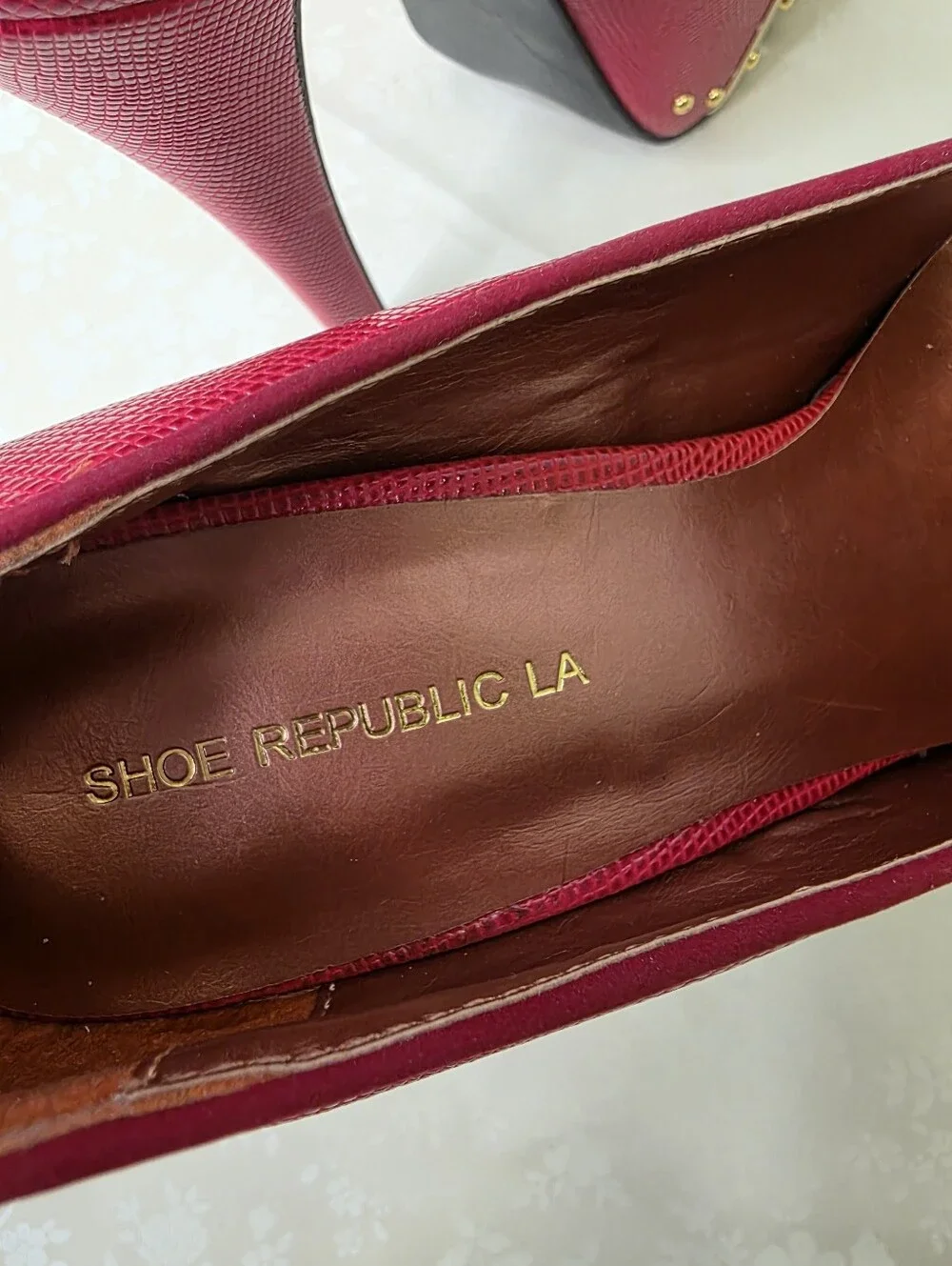 Shoe Republic LA Ethanie Red Snake Cap Toe Platform Pumps Gold Studded Heels 7.5